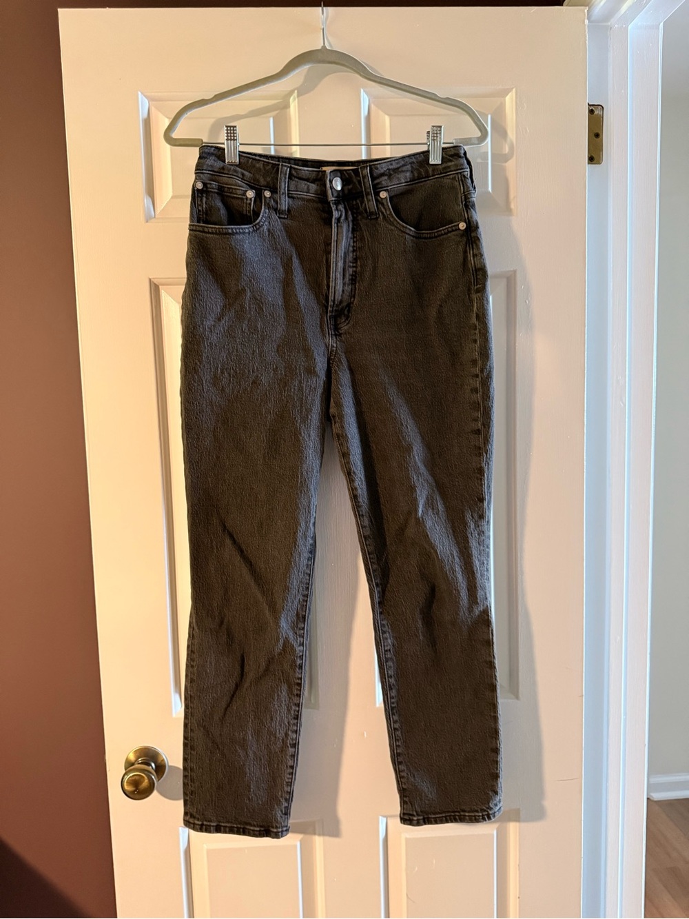 Madewell Straight-Leg Women's Jeans in Washed Black
